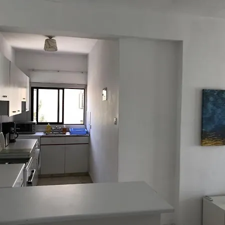 Holiday Λεμεσός